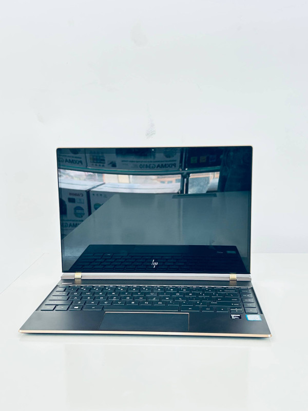 HP LAPTOP SPECTRE 13.3" CORE I5 8TH GEN 8GB RAM/512GB SSD TOUCH SCREEN